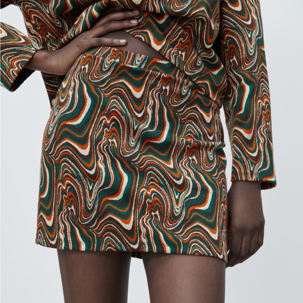 New Zara Printed Retro fashion mini skirt